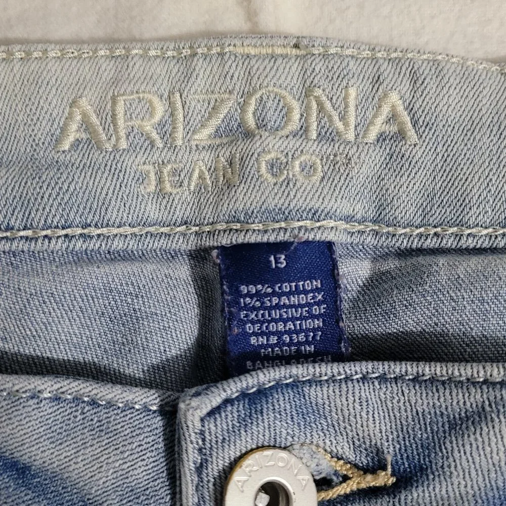 Size 13 Arizona Jean bermuda shorts - Picture 4 of 6